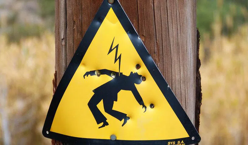 Woman electrocuted in Warangalβs Wardhannapet